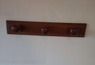 Perchero en madera maciza de haya