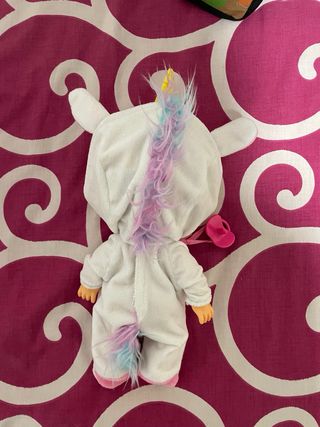 Bebe lloron unicornio