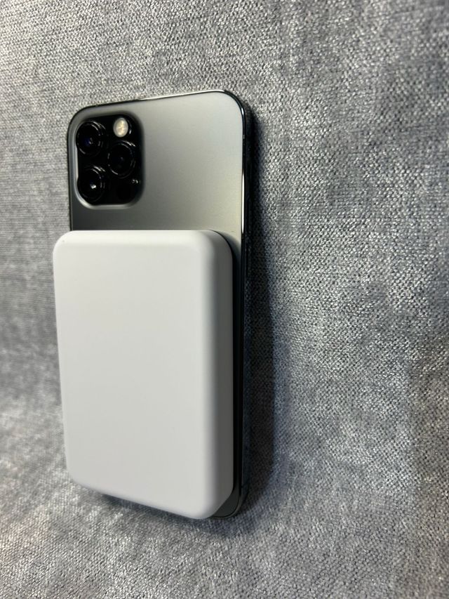 caricatore magnetico 6000mah