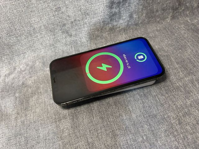 caricatore magnetico 6000mah