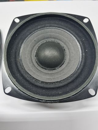 midrange 10cm  coppia      4 ohm 92 dB 100  watts 