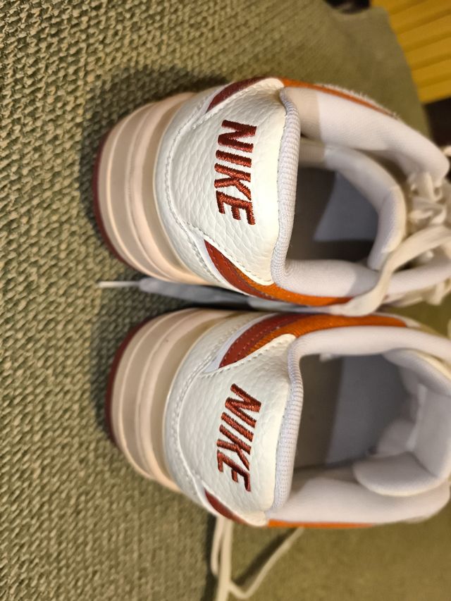 Scarpe Nike nuove taglia 40.5 pelle