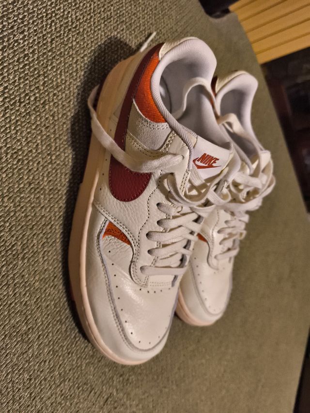 Scarpe Nike nuove taglia 40.5 pelle