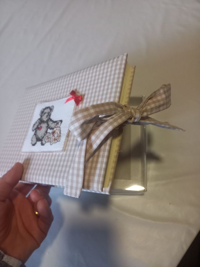 Album portafoto ricamato