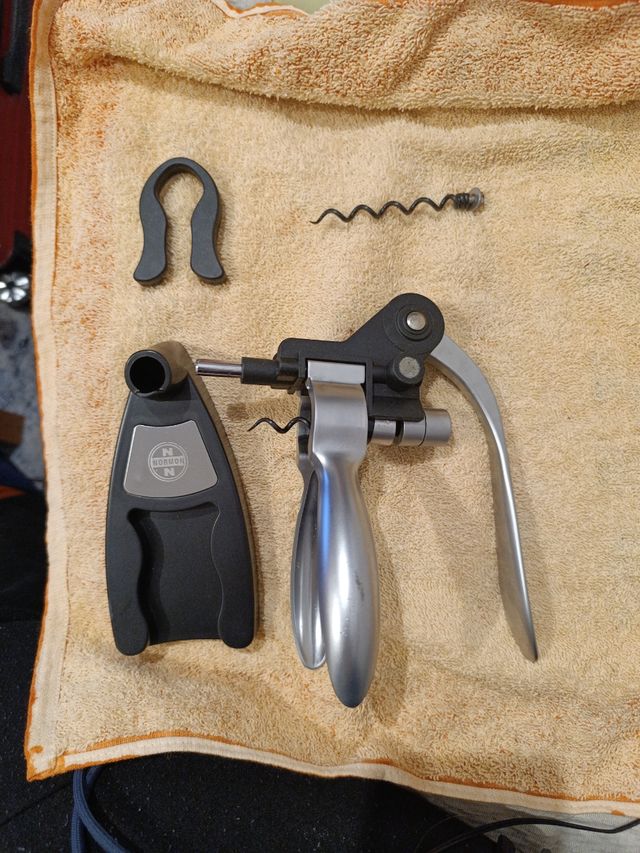 Abrebotellas manual NORMON