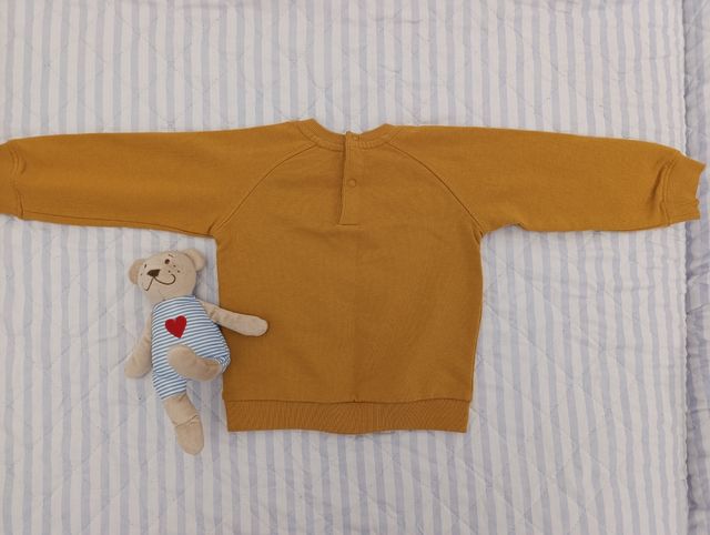 Sudadera mostaza unisex 18-24 meses