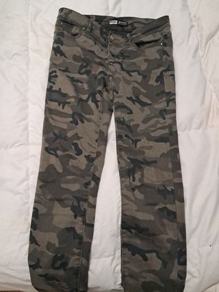 Pantalones elásticos militares