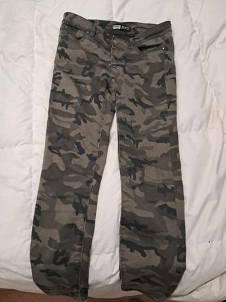 Pantalones elásticos militares
