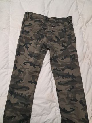 Pantalones elásticos militares