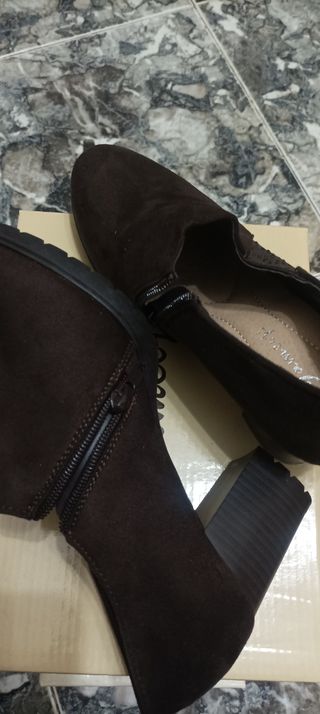 Botines marrones SIN ESTRENAR de Yameiji