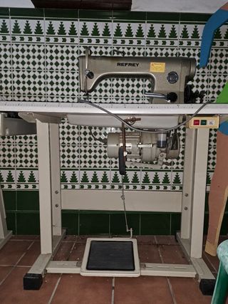 Máquina de coser Industrial Plana 