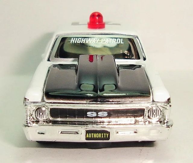 CHEVY NOVA POLICE MAISTO ESCALA 1:64