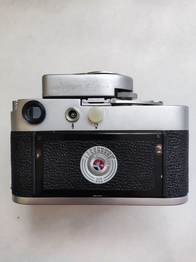 Antigua Cámara fotográfica LEICA M3