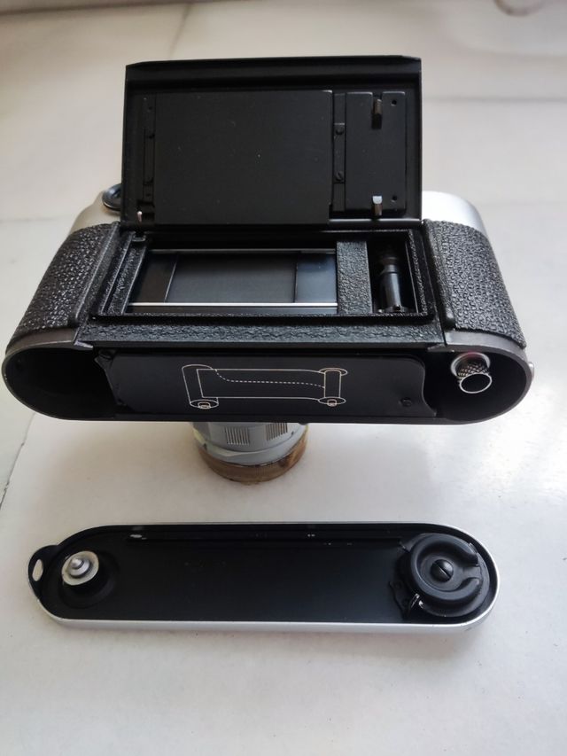 Antigua Cámara fotográfica LEICA M3