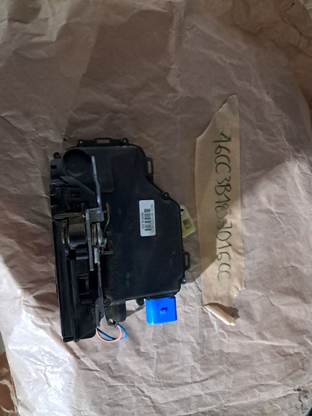 Cerradura delantera derecha Volkswagen