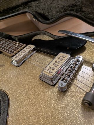 Guitarra De Armond M75T