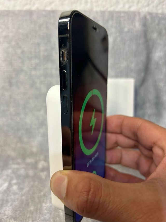 caricatore magnetico 6000mah