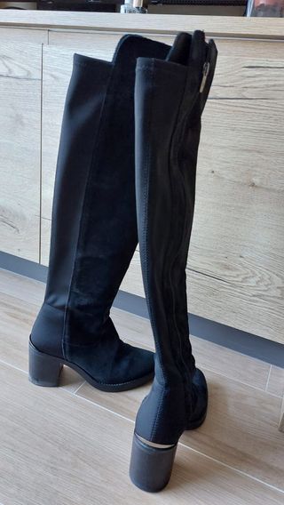 Botas altas Alpe talla 37 negras ante