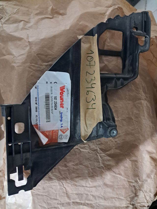 Soporte paragolpes Volkswagen Golf