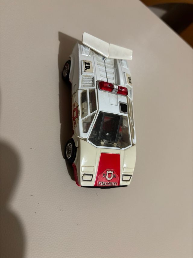 Takara 1980/1982 Transformer Red Alert Fire Chief