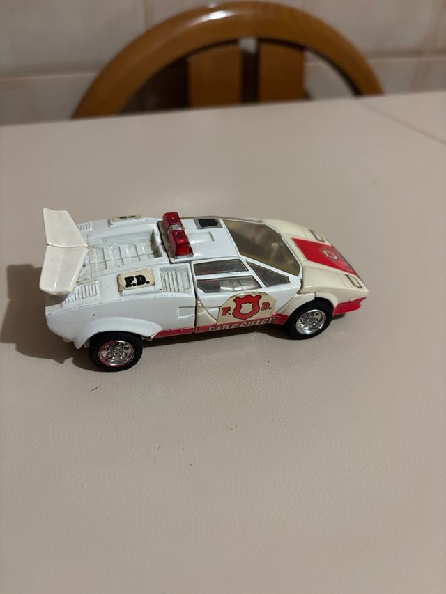 Takara 1980/1982 Transformer Red Alert Fire Chief