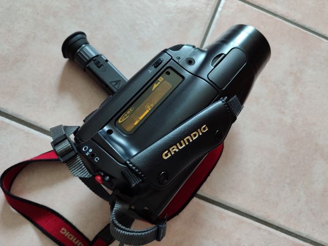 Camera Grunding LC D 80