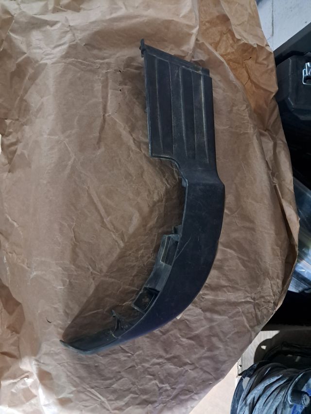 Moldura trasera Toyota Hilux