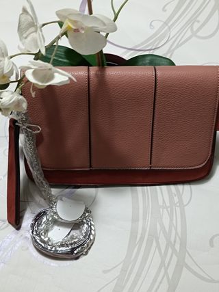 MARCA PARFOIS.CON ETIQUETA. Bolso con asa 🌸