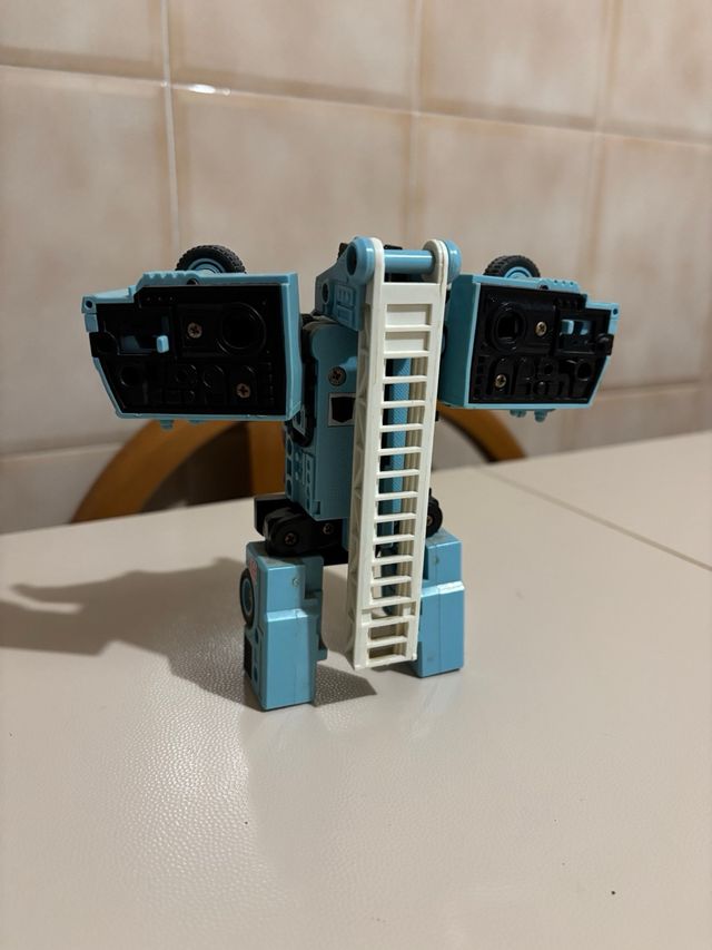 1985 Hasbro Transformer Protectobot Leader Hot Spo