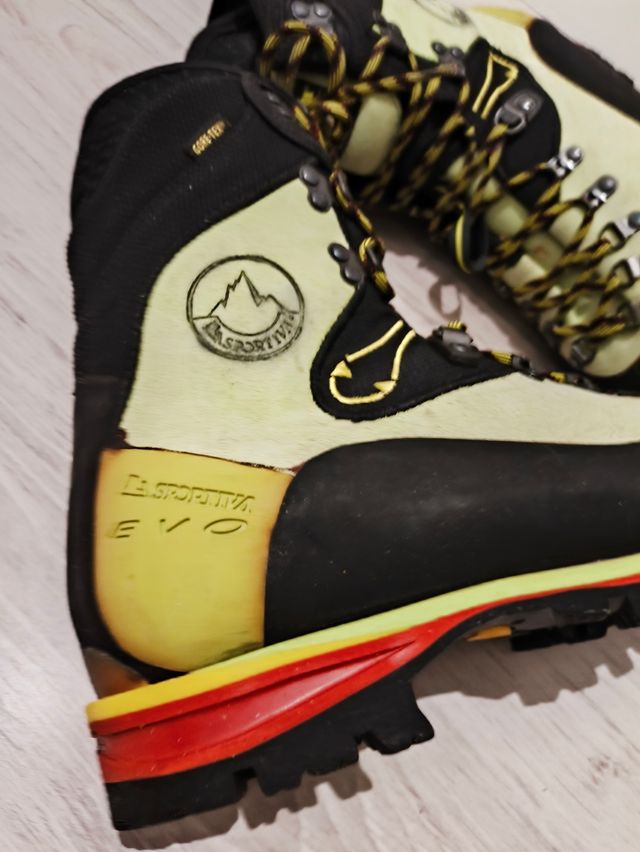 Botas La Sportiva Nepal Evo 40 alpinismo