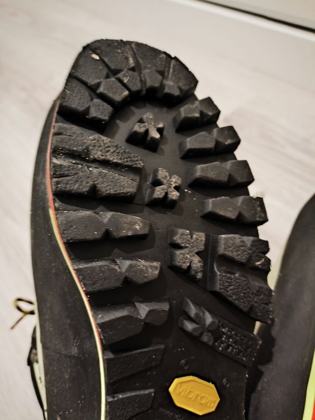 Botas La Sportiva Nepal Evo 40 alpinismo