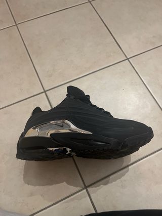 scarpe nocta x drake nere