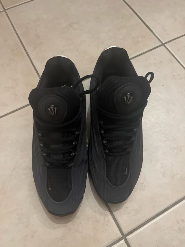 scarpe nocta x drake nere