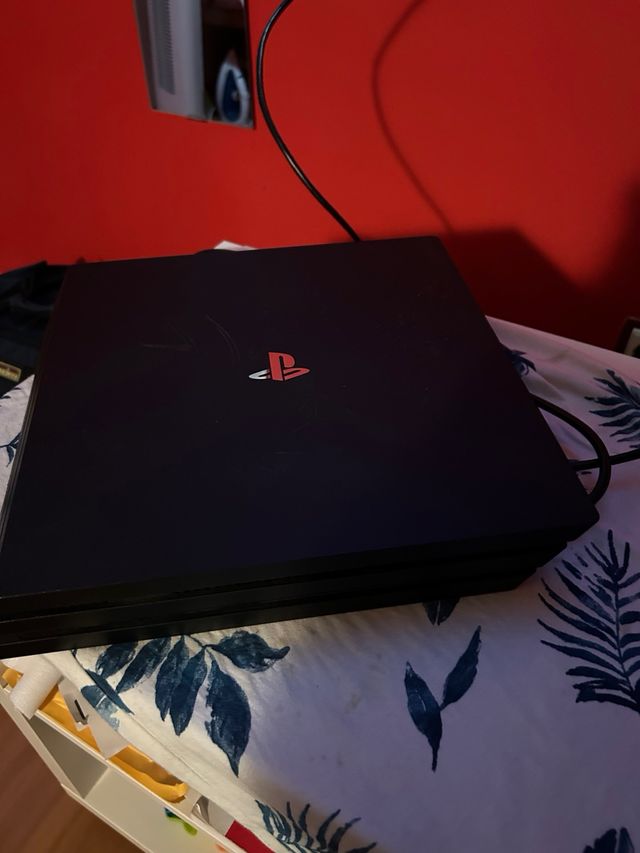 PS4 PRO