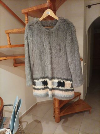 Abrigo mujer piel con cenefa colo