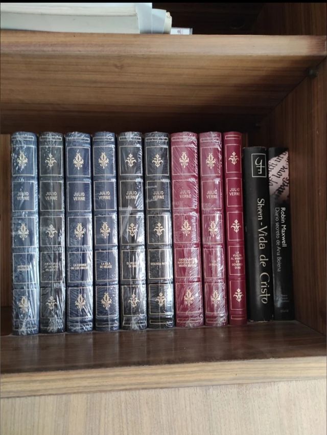 *PRECINTADO* Colección Julio Verne