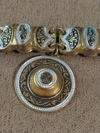 Pulsera antigua damasquinada