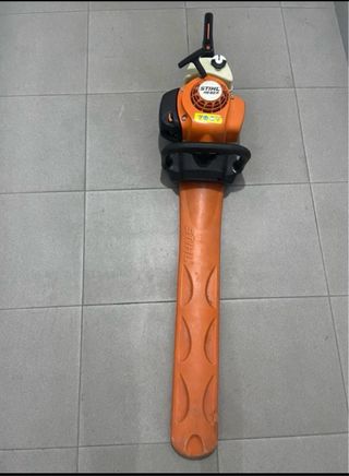 Stihl Hs 82R muy buen estado , poco uso 