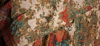 Cortina + plaid/colcha estampado floral