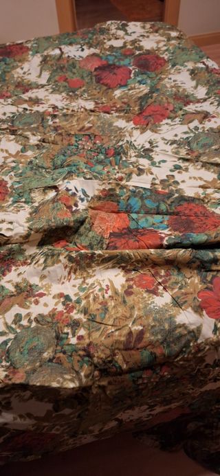 Cortina + plaid/colcha estampado floral