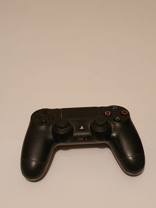PLAYSTATION 4 1Tb