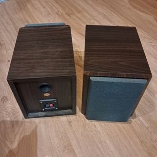 Altavoces de madera
