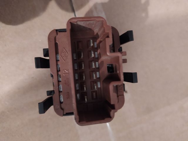 Llaves elevalunas Renault