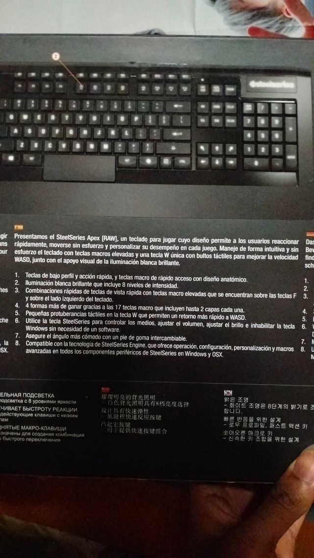 Tastiera steelseries Apex