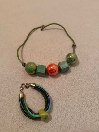Collar y pulsera verde