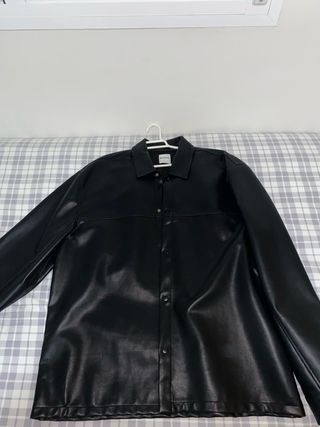 chaqueta de cuero bershka