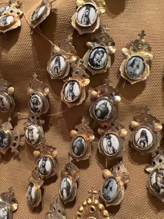 Insignias religiosas años 50