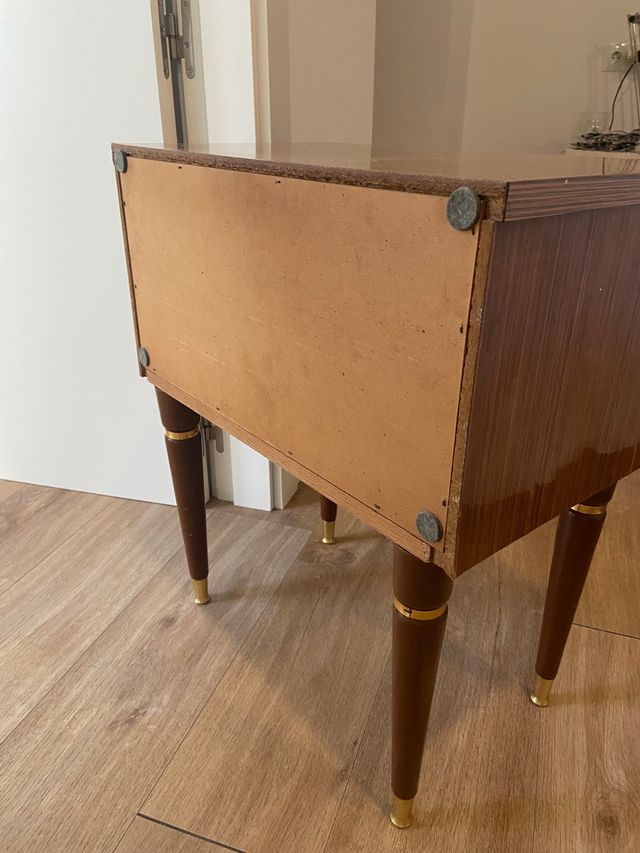 Mesilla de noche vintage midcentury