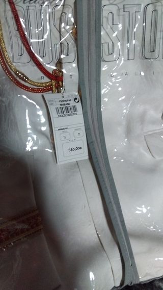 Lote de trajes comunión niño y niñas .