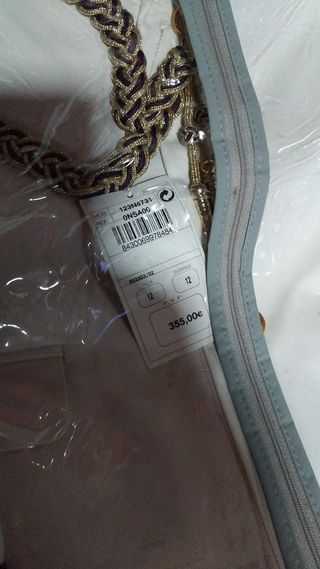 Lote de trajes comunión niño y niñas .